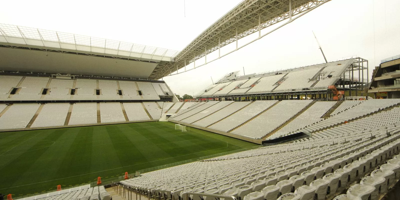 Torcedor é morto por veículo da PM no estádio do Corinthians