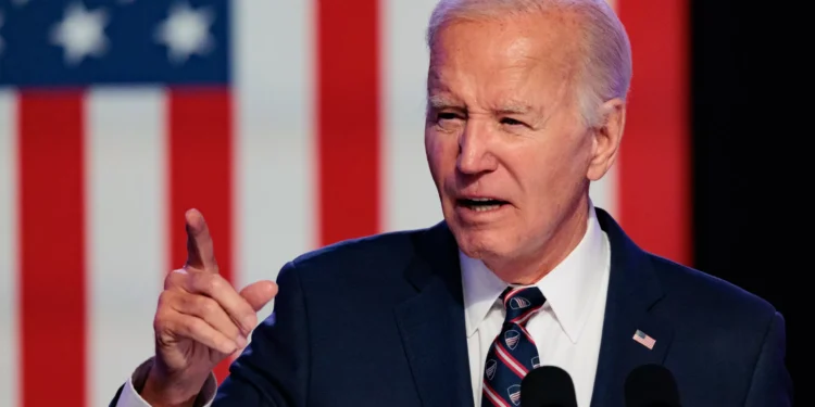 Biden reafirma decisão de não enviar soldados para a Ucrânia