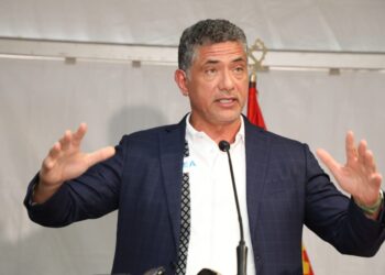 A execução do projeto de eletrificação rural na província da Lunda-Norte já começou com a instalação da primeira pedra