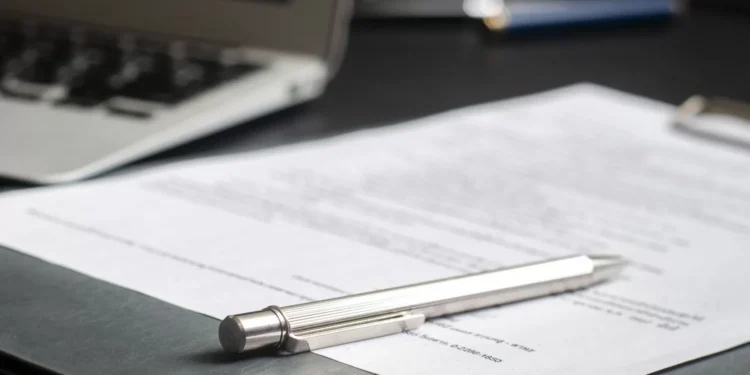 O que é o contrato de namoro, cada vez mais popular no Brasil