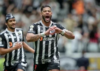 Hulk faz golaço, mas Atlético-MG sofre com “lei do ex” e leva empate do Bahia no Brasileiro