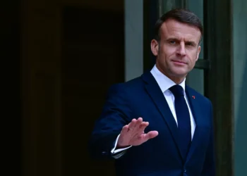 Macron alerta para ingovernabilidade se extrema-direita aumentar