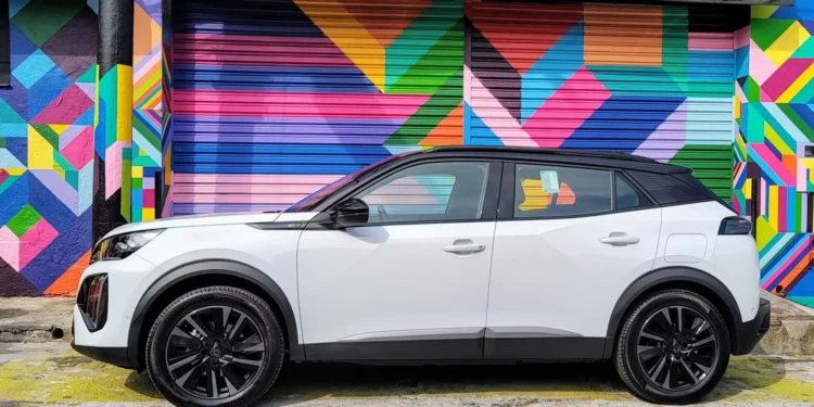 Primeiras impressões: novo E-2008 é aposta da Peugeot em eletrificação