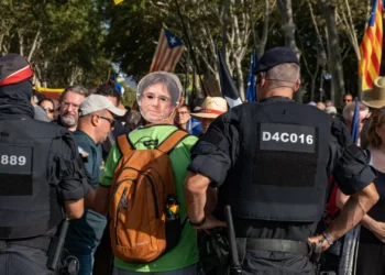 Após fuga, Puigdemont regressou “a Waterloo”, afirma o seu partido