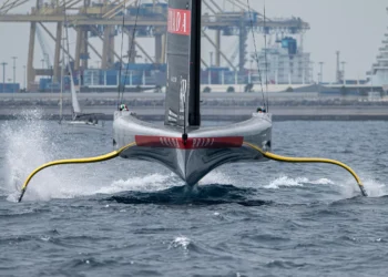 Dos mares para os pulsos: como a alta relojoaria busca inspiração nas competições de vela