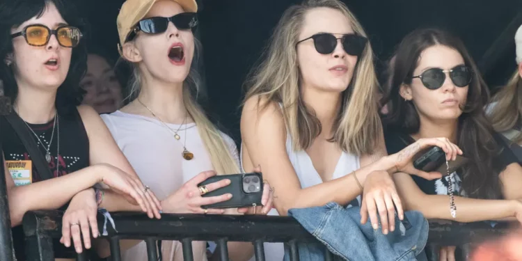 O acessório que está fazendo a cabeça de Jennifer Lopez, Rihanna e Anya Taylor-Joy