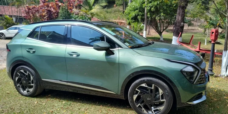 Viajamos com a nova geração de clássico SUV sul-coreano em versão híbrida