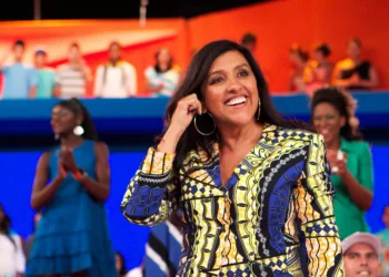 No Dia da Favela, Regina Casé comemora a potência criativa das comunidades