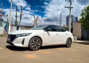 Nissan Sentra é a prova de que os sedãs deveriam continuar populares