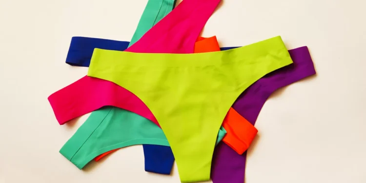 Calcinha amarela? Cueca branca? Saiba qual a melhor cor para passar a virada do ano