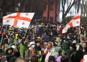 Georgianos escolhem no sábado Presidente pró-UE ou pró-Rússia