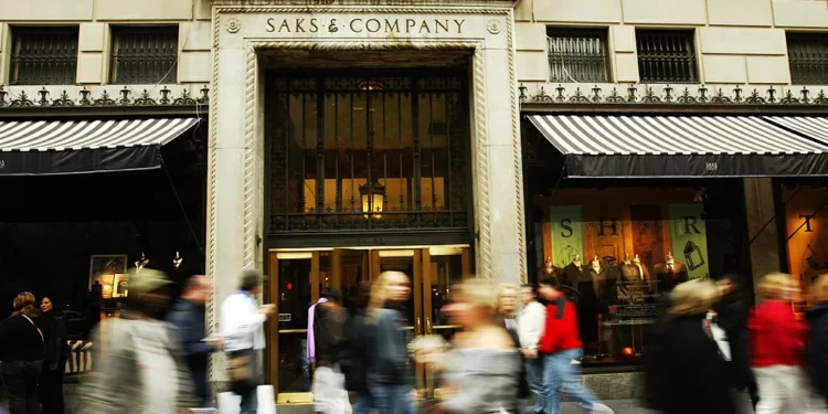 Saks compra Neiman Marcus por US$ 2,7 bilhões e vira gigante das lojas de departamento