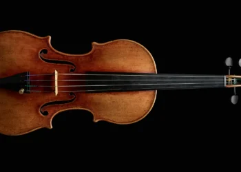 Leilão milionário reacende a pergunta: qual o fascínio de um Stradivarius?