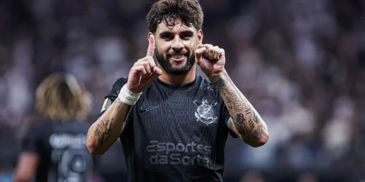 Médica do Corinthians critica gramados sintéticos e cita estudo