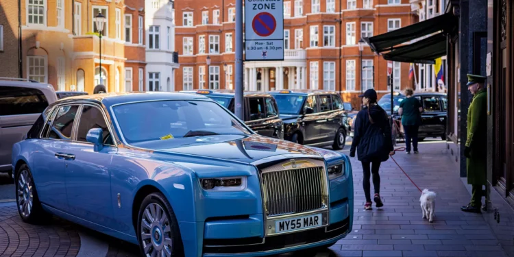 Sempre jovem: Phantom, clássico da Rolls-Royce, acaba de completar 100 anos