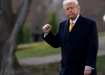 Força Aérea dos EUA interceta mais um avião que sobrevoava casa de Trump