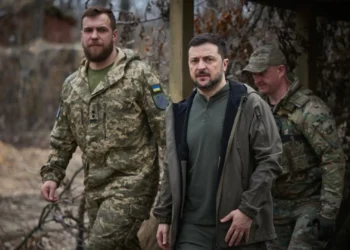 Zelensky anuncia que mais jovens se vão poder voluntariar para combater