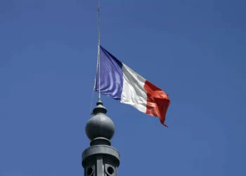 Manual de sobrevivência? França estará a planear envio para residentes