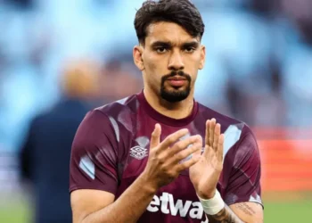 Cartão Vermelho para quem vender o nosso futebol!