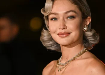 As 10 estrelas mais bem-vestidas do primeiro baile de moda do Museu do Louvre