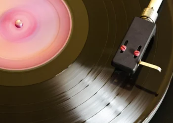 Vinis batem recordes de vendas, e reedições luxuosas são a onda do momento