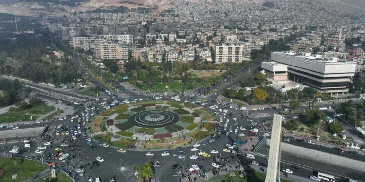 Síria. Israel confirma ataque a “capacidades estratégicas” a bases aéreas