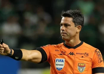 FPF divulga áudio do VAR de pênalti em Palmeiras x São Paulo