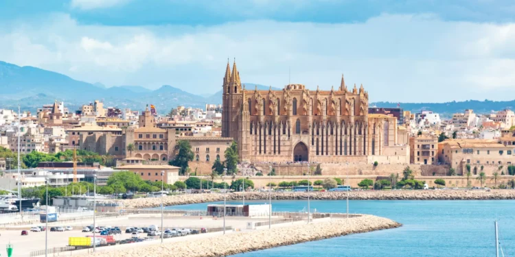 “Não venham”. Associações apelam a turistas que não viajem para Maiorca