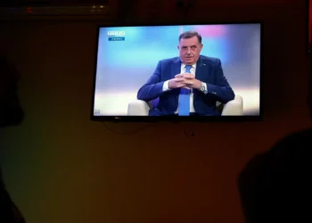 Após visita a Moscovo, (procurado) líder separatista regressa à Bósnia