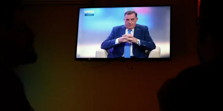 Após visita a Moscovo, (procurado) líder separatista regressa à Bósnia