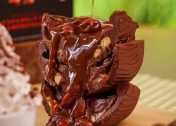 Pesquisa revela quantos brasileiros comem chocolate uma vez por semana