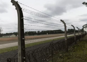 Ex-guarda de campo de concentração nazi morre antes de ser julgado