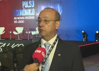 Juro joga contra carteira arrojada de rodovias, diz CNT ao CNN Talks