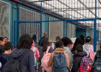 Violência nas escolas mais que triplica em uma década