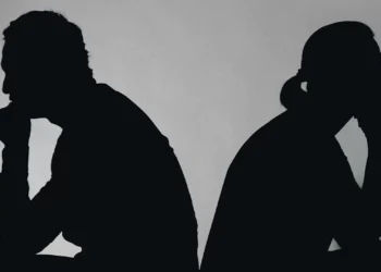 Mulheres impulsionam o grande aumento do divórcio entre casais acima de 50 anos