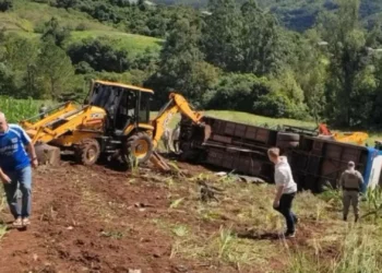 Aluna conta “horrível” momento de acidente com autocarro no Brasil