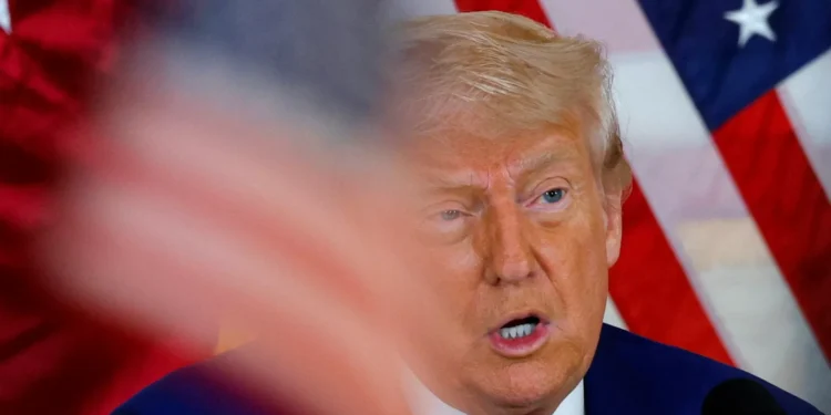 Governo Trump pede ao Supremo que anule veto de juíza sobre despedimentos