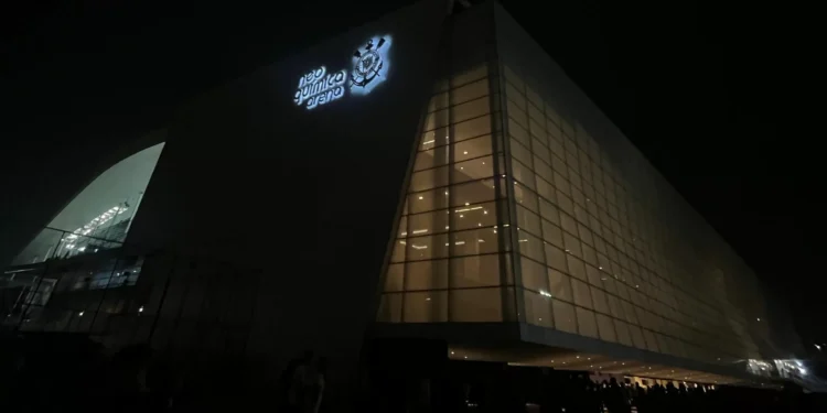 Corinthians x Internacional: horário e onde assistir ao jogo do Brasileirão