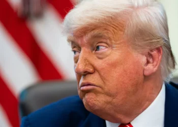 Pacote legislativo fiscal de Trump com problemas processuais no Senado