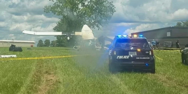 Avião com 20 pessoas a bordo cai no Tennessee. Não há vítimas mortais