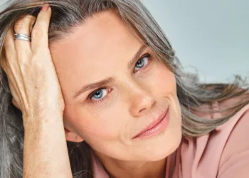 A nova empreitada de Maria Cândida como ativista da maturidade