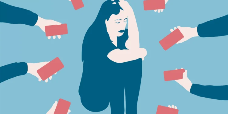 Redes sociais causam isolamento social e enfraquecem o senso crítico, alertam especialistas