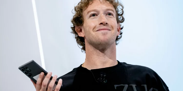 Mark Zuckerberg enfrenta julgamento de US$ 8 milhões por falha de privacidade
