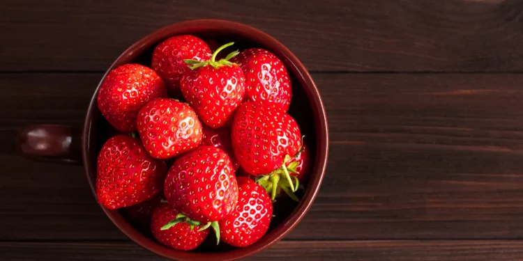 Morango do Amor vira febre nas redes: veja por que todo mundo quer provar