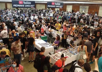 Evento em SP reúne fãs de carros em miniatura no Salão Diecast