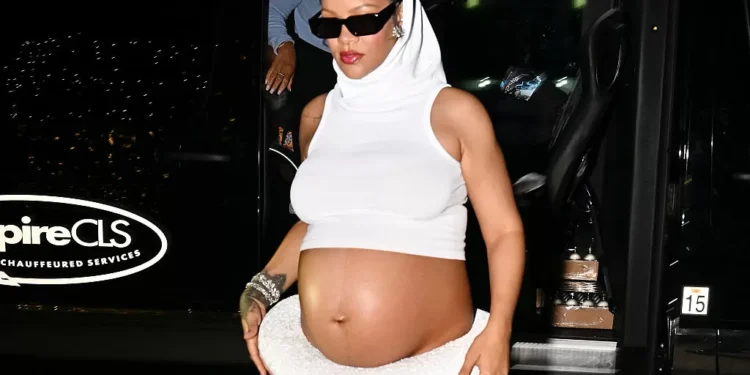 Como Rihanna transformou sua gravidez no novo manual de estilo da maternidade
