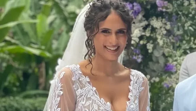 Influencer que só fez sexo após casamento conta como foi a primeira vez