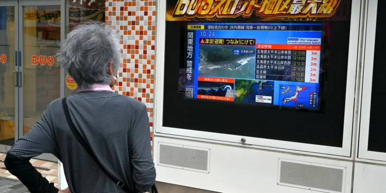 EUA, México e Equador levantam alertas de tsunami (após sismo de 8,8)