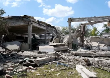 Pelo menos dois mortos e 27 feridos em ataque russo em Donetsk