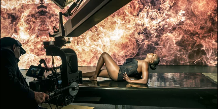 Em ponto de bala: O que vem por aí no novo Calendário Pirelli com Irina Shayk, Eva Herzigová e Venus Williams?